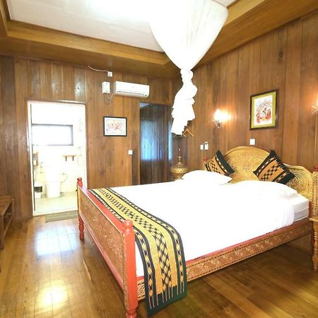 Golden Empress Hotel Nyaung Shwe Dış mekan fotoğraf