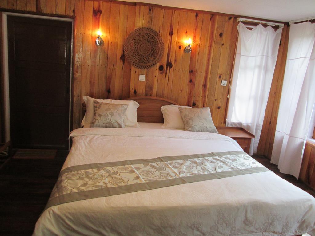 Golden Empress Hotel Nyaung Shwe Dış mekan fotoğraf