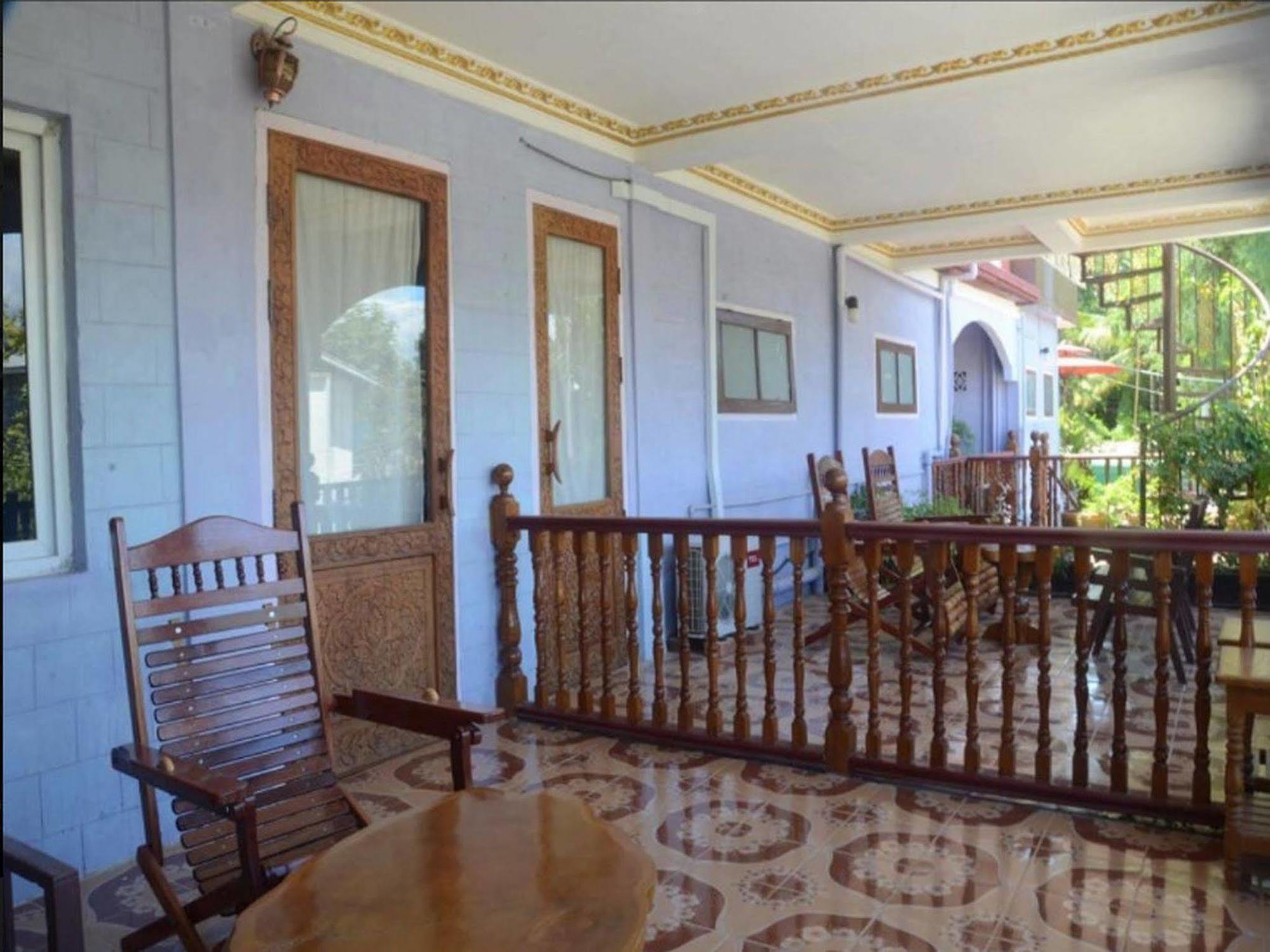 Golden Empress Hotel Nyaung Shwe Dış mekan fotoğraf